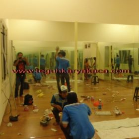 Kaca Cermin fitness