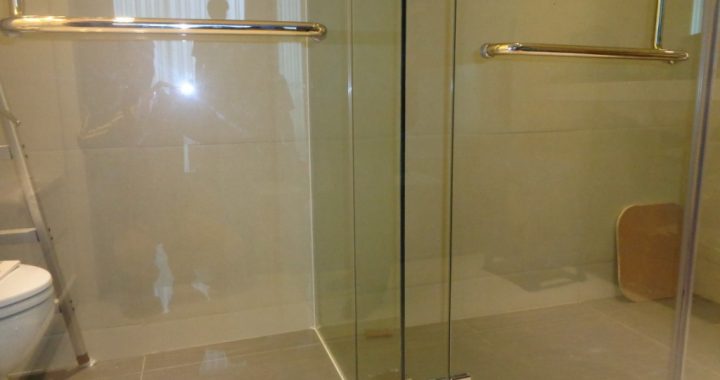 shower screen