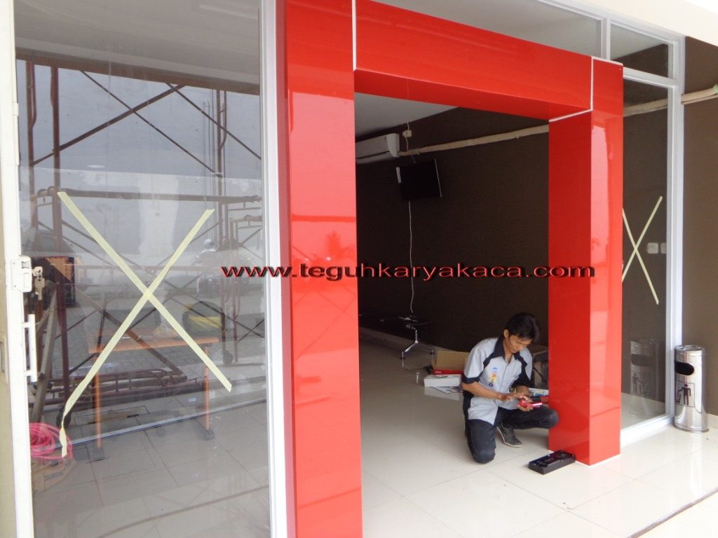 pintu kaca frameless dan acp