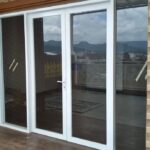 pintu aluminium kaca